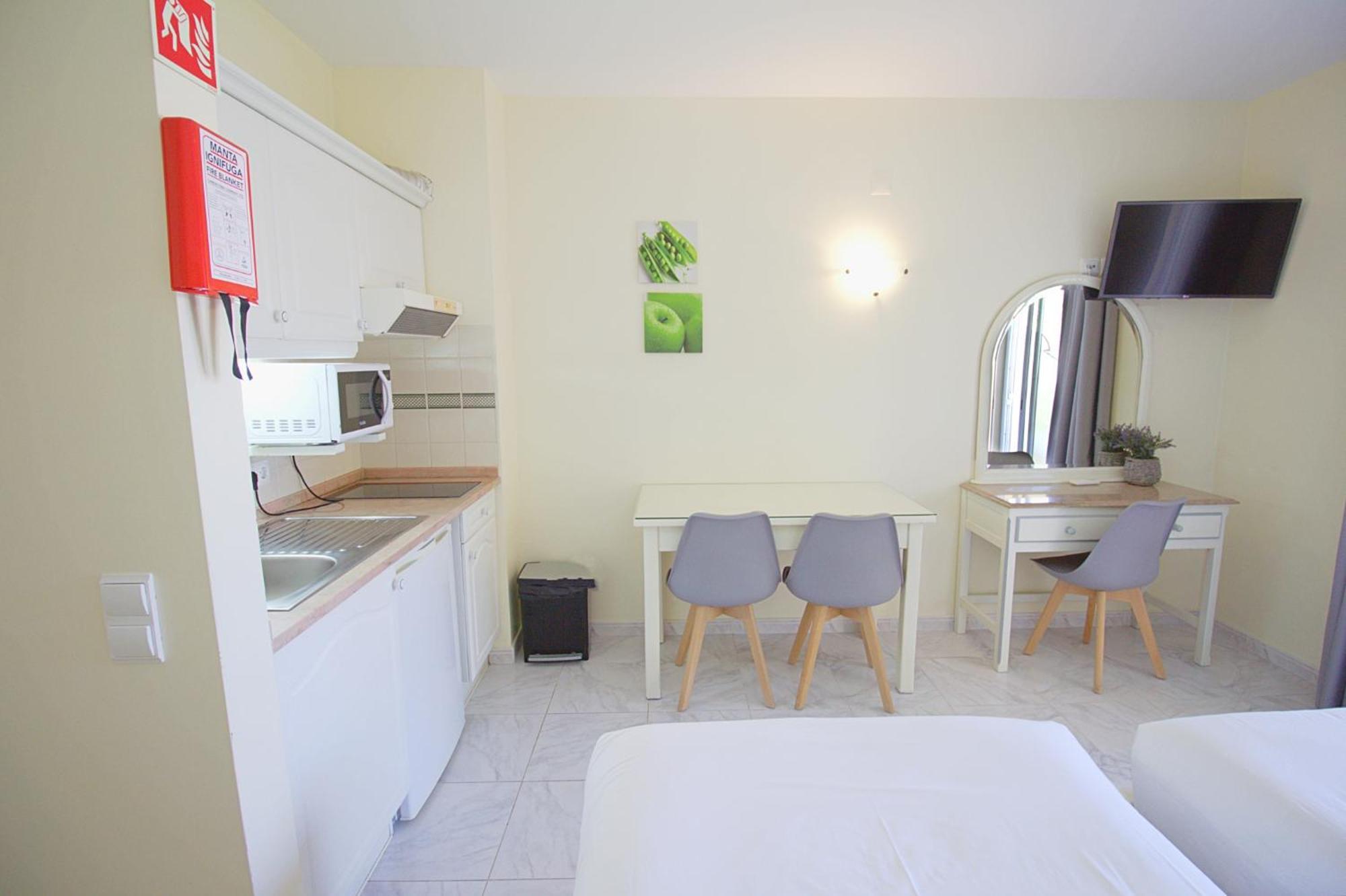 Hotel Wot Algarve Almancil Esterno foto