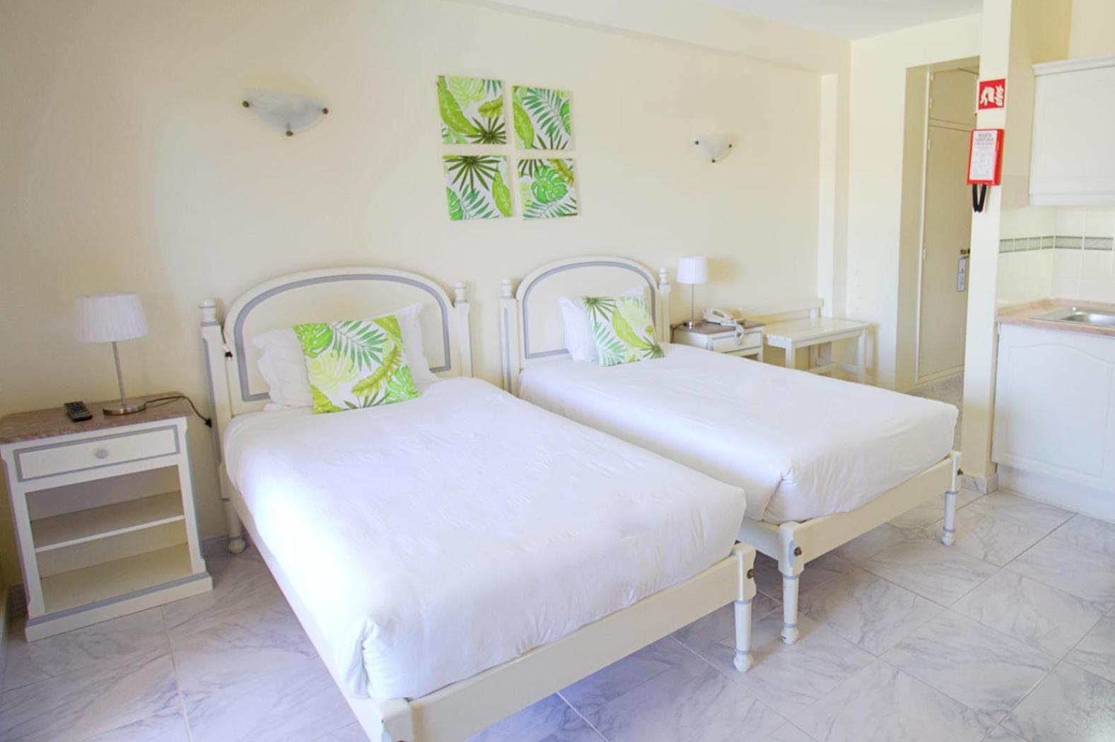 Hotel Wot Algarve Almancil Esterno foto
